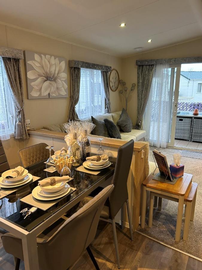 Beautiful Spacious Holiday Home - Romney Sands New Romney Εξωτερικό φωτογραφία