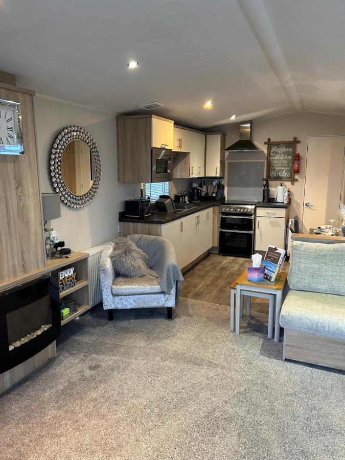 Beautiful Spacious Holiday Home - Romney Sands New Romney Εξωτερικό φωτογραφία